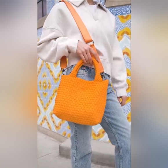 #479 SALE 🛑78 FINAL PRICE! FABULOUS BOHO TRENDY Small Woven Neoprene Crossbody - Picture 13 of 14